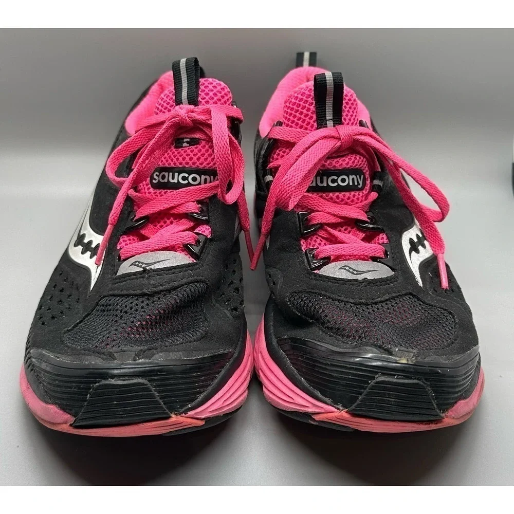 Saucony women’s grid